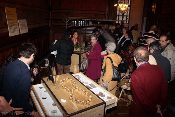 1img_2741_le_palais_et_le_sentier.jpg