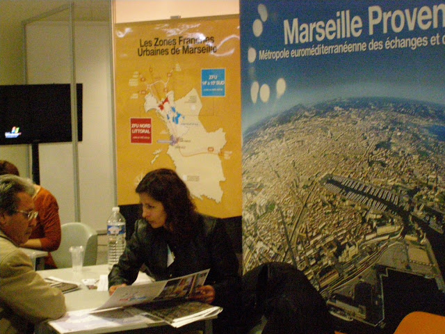 Institutions, collectivités locales, chambres consulaires et organismes de conseil et d'accompagnement apportent des réponses concrètes aux porteurs de projet. Institutions, collectivités locales, chambres consulaires et organismes de conseil et d'accompagnement apportent des réponses concrètes aux porteurs de projet.