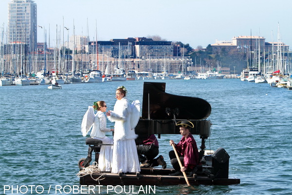 La compagnie La Rumeur a vogué sur les flots