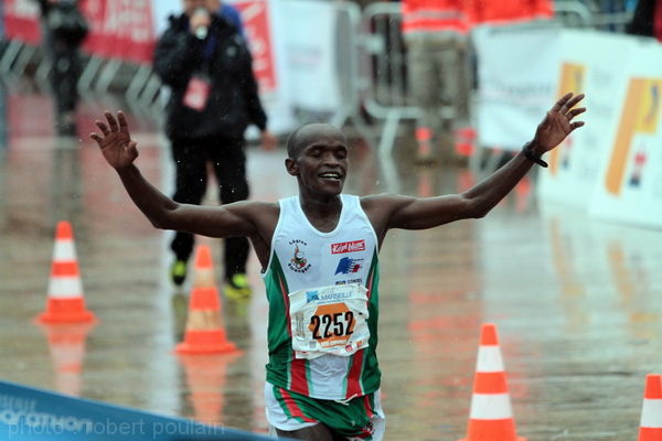 Nathan Chebet a remporté le semi-marathon en 1h08