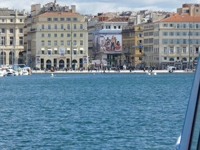 Le nouvel aménagement du quai de la fraternité depuis de la mer Le nouvel aménagement du quai de la fraternité depuis de la mer