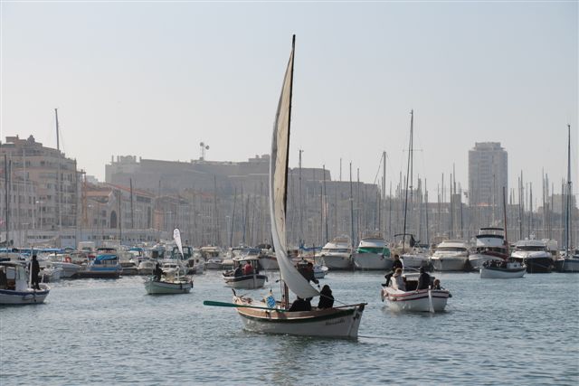 Pass'mer, une parade de bateaux de tradition devant le Quai de la Fraternité (PHOTO PHILIPPE MAILLÉ)
