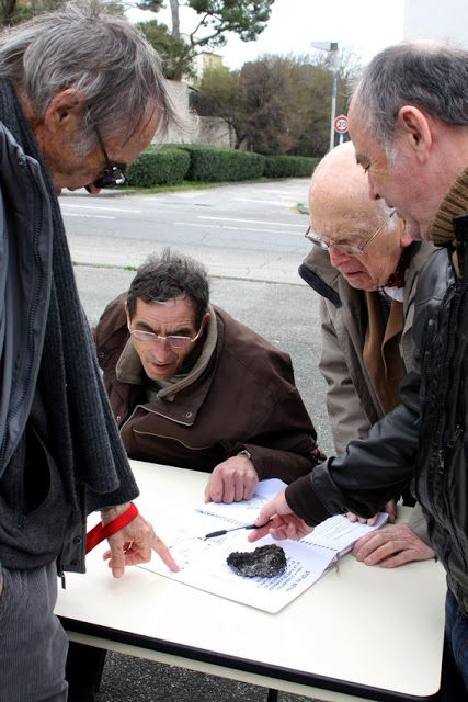 Les messages aux élus ont été répertoriés sur des cahiers de doléances. (Photo M.M.)