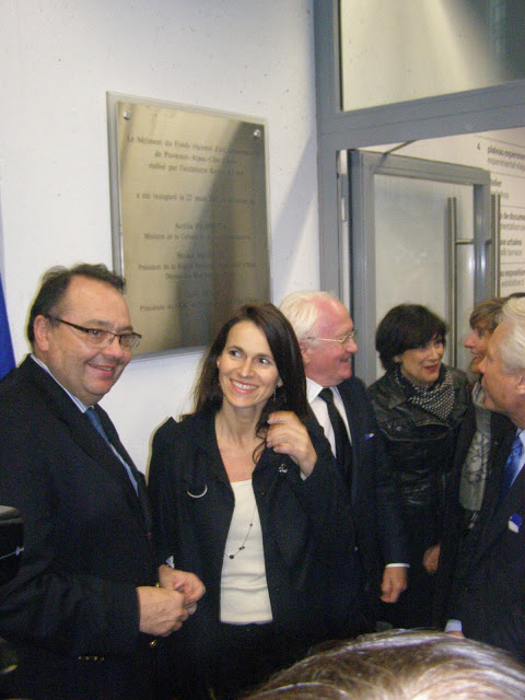 Comme on le pressentait depuis de longues semaines, Patrick Mennucci - ici aux côtés de la ministre de la Culture Aurélie Filippetti lors de l'inauguration du nouveau bâtiment du FRAC - sera bien candidat à la primaire socialiste à Marseille. (Photos S.P.)
