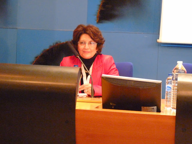 Fatma Oussedik met notamment en exergue 
