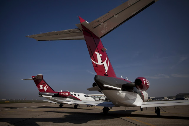 Le Citation Mustang est un bi-réacteur de dernière génération à faible coût d'exploitation d'une capacité de 4 places et d'un rayon d'action de 2 200 km, soit une couverture de plus de 80% des besoins en aviation d'affaire en Europe.