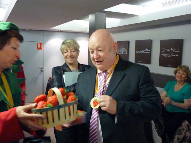 Intronisation de Claude Léonard, président de la Maison des pâtissiers des Bouches-du-Rhône   (PHOTO P.M-C.) Intronisation de Claude Léonard, président de la Maison des pâtissiers des Bouches-du-Rhône   (PHOTO P.M-C.)