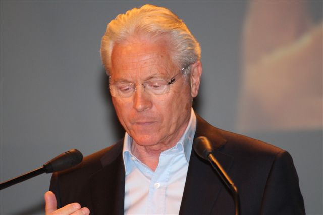 Aux yeux d'Eugène Caselli, Pierre Mauroy 