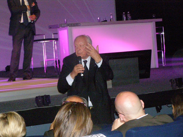 Jean-Claude Gaudin a tenu à s'immiscer dans le débat sur la métropole pour rappeler que Marseille avait raté le premier train de l'histoire en 1966.