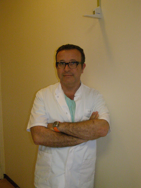 Le professeur Hugues Sebbag, qui a créé le COPAix, salue cette initiative qui, à ses yeux, vient renforcer l'accompagnement diététique et psychologique déjà mis en place au sein de la clinique aixoise. (Photo S.P.) Le professeur Hugues Sebbag, qui a créé le COPAix, salue cette initiative qui, à ses yeux, vient renforcer l'accompagnement diététique et psychologique déjà mis en place au sein de la clinique aixoise. (Photo S.P.)