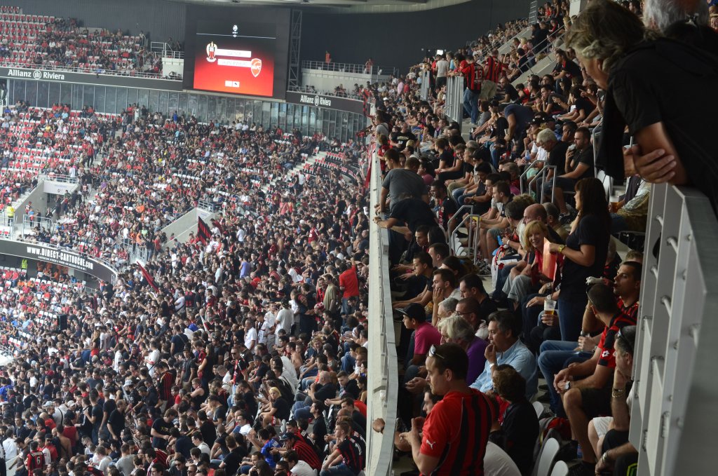 Le Nice-Valenciennes inaugural, à guichets fermés, a déjà effacé le vieux record d'affluence des 22 740 spectateurs au stade du Ray, datant de... 1952. (Photo DR)