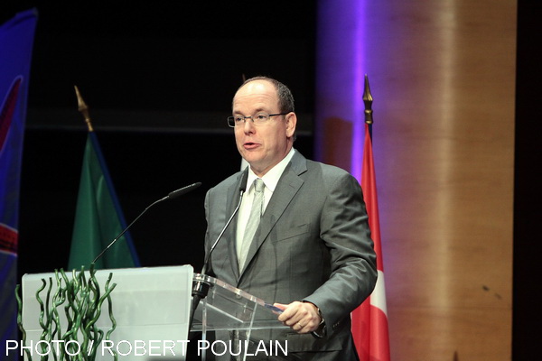 S.A.S. le Prince Albert II de Monaco, qui assure la présidence du Conseil de la CIESM,  préside également les congrès triennaux où progrès récents et futures orientations sont discutés.