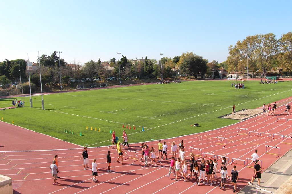 Le nouveau stade Jean-Bouin du terrain à la piste d’athlétisme (Photo Philippe Maillé)