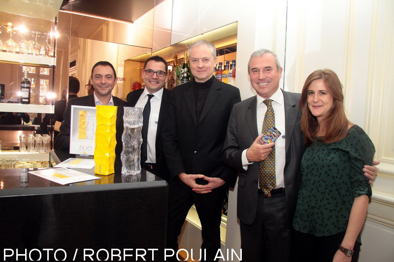 Le duo Ricard est entouré de Marc Gimenez, Bruno Goimier, Brendan Mac Farlane, Patrick Brier