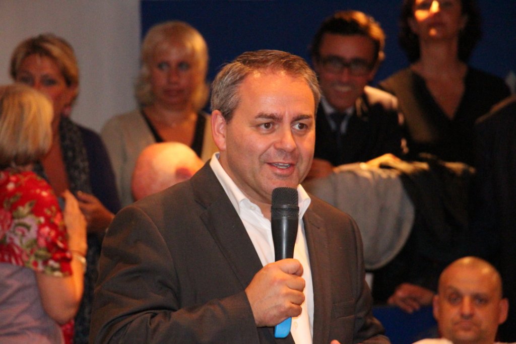 Xavier Bertrand s'est rendu au siège de l'UMP à Marseille (Photo Philippe Maillé)