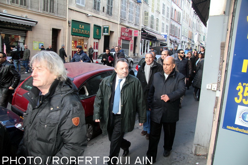 Déambulation dans la rue d'Aix Déambulation dans la rue d'Aix