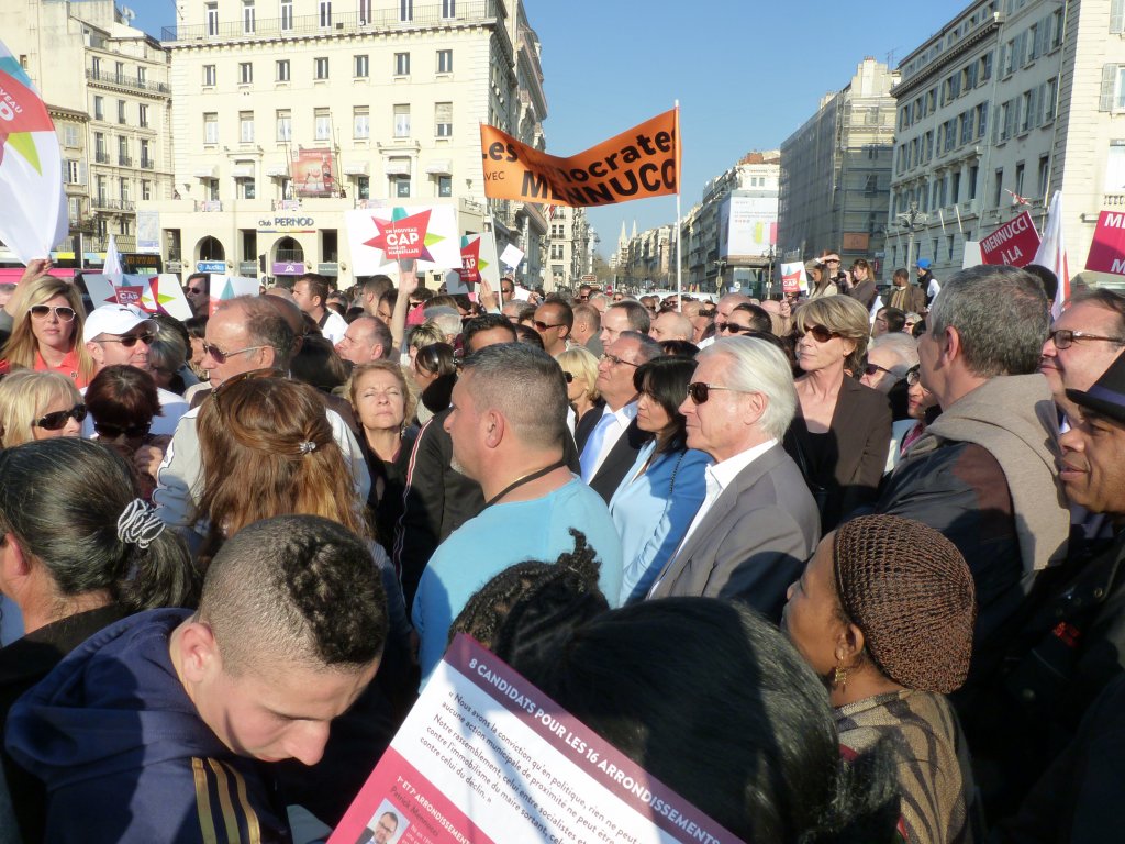 Le bain de foule (Photo Patricia Maillé-Caire)