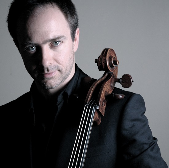 Le violoncelliste Henri Demarquette sera ce soir  en compagnie de l'ensemble vocal Sequenza 9.3 (Photo Jean-Philippe Raibaud) Le violoncelliste Henri Demarquette sera ce soir  en compagnie de l'ensemble vocal Sequenza 9.3 (Photo Jean-Philippe Raibaud)