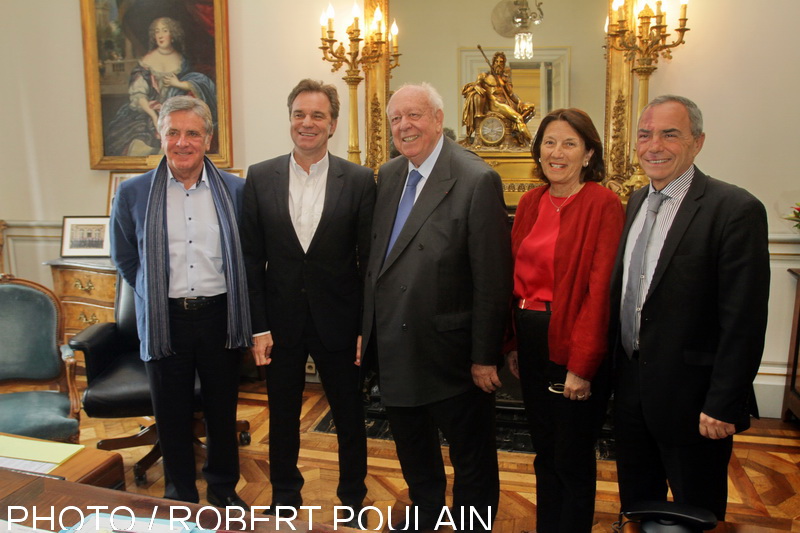 Jean-Claude Gaudin est entouré de Renaud Muselier, Jean Roatta, Dominique Vlasto et Richard Miron