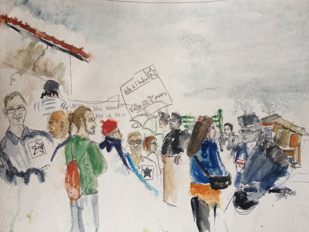 Expulsion: ce 18 juin sous la pluie, devant un cordon de CRS. Drôle de date pour détruire un bidonville. J'en appelle à la résistance...(Malika Moine)