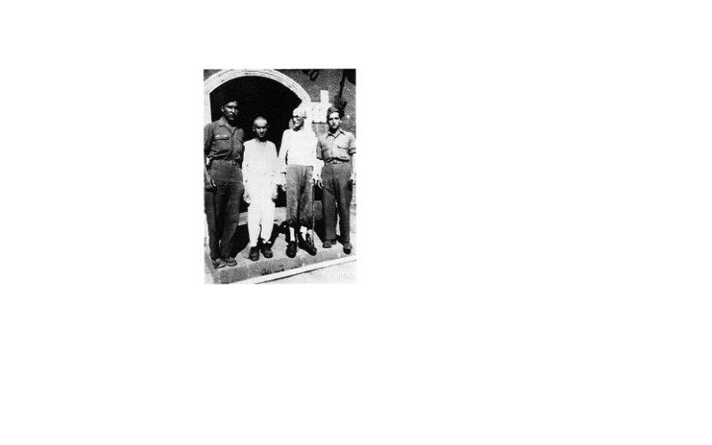 Photo historique de Sydney Chouraqui lors de la libération du camp de Landsberg-Dachau