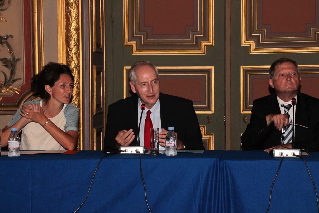 Marie Lajus, préfète déléguée pour l’égalité des chances, le Préfet Michel Cadot, Jean Chappellet, administrateur provisoire de la Caisse d’Allocations Familiales (Photo Philippe Maillé)