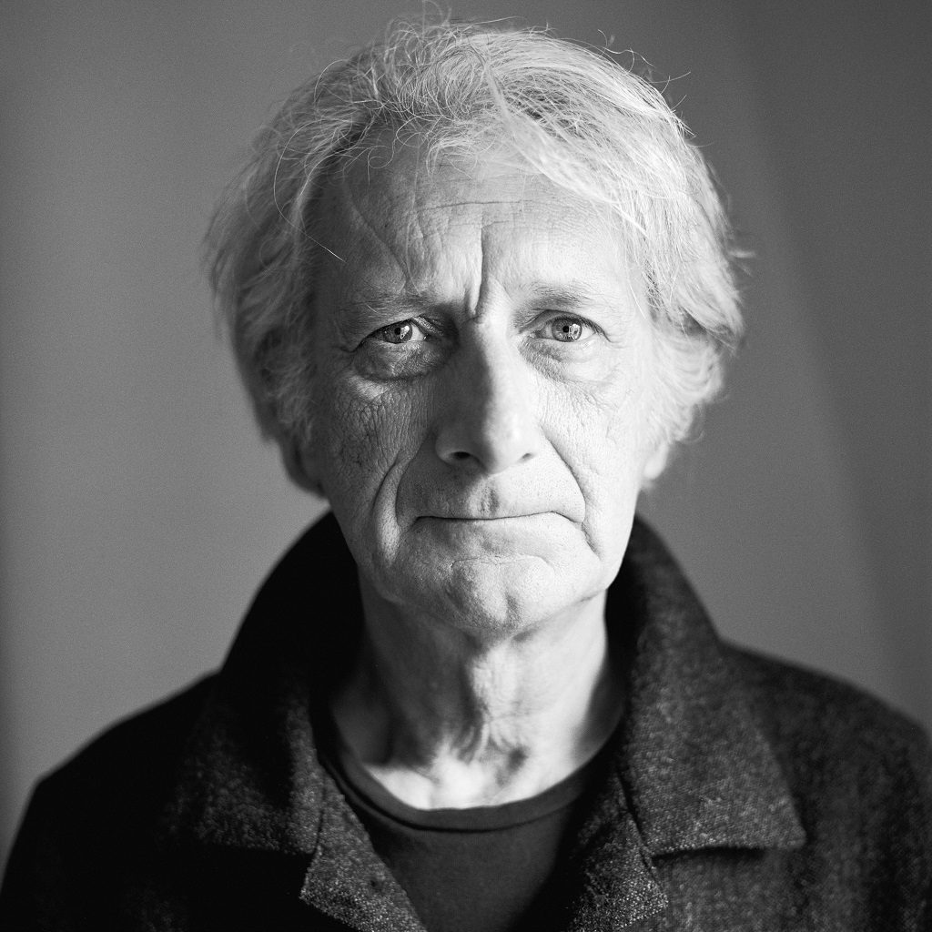 Patrick Deville (© Jean-Luc Bertini)