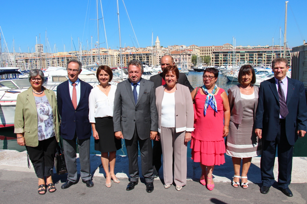 Jean-Noël guérini et les candidats de sa liste aux sénatoriales «Faire gagner les Bouches-du-Rhône» (Photo Philippe Maillé)