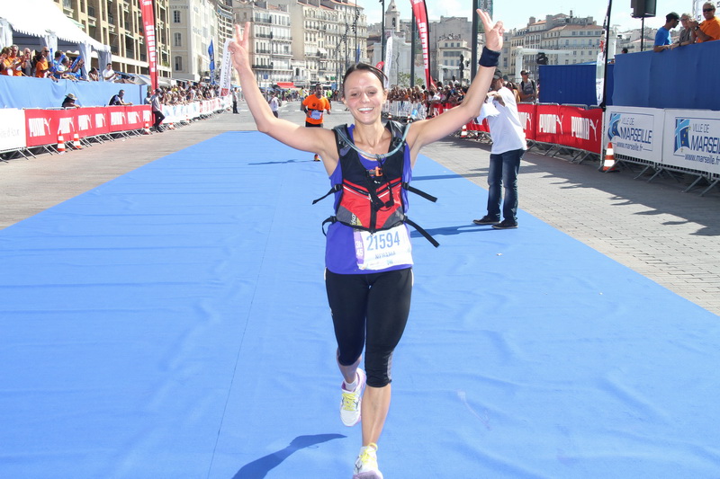 l'arrivée de Nehama Sitruk qui a remporté le marathon féminin (Photo Robert Poulain)