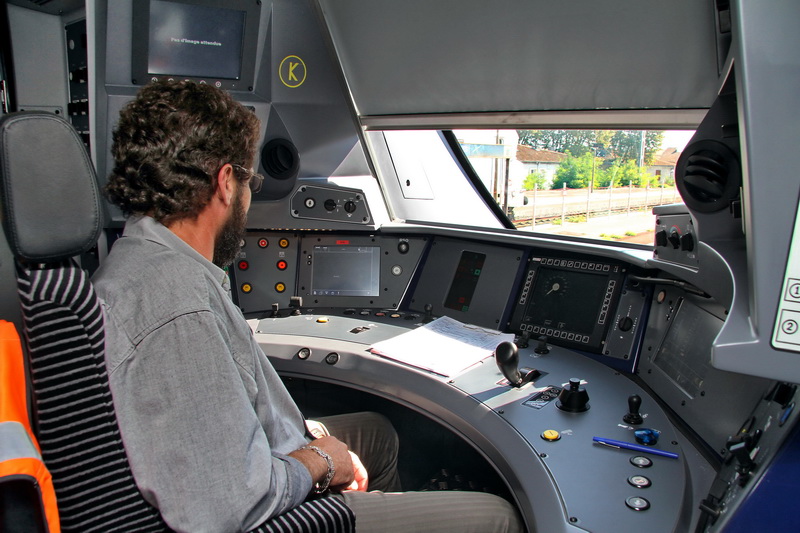 La cabine de pilotage (Photo Robert Poulain) La cabine de pilotage (Photo Robert Poulain)