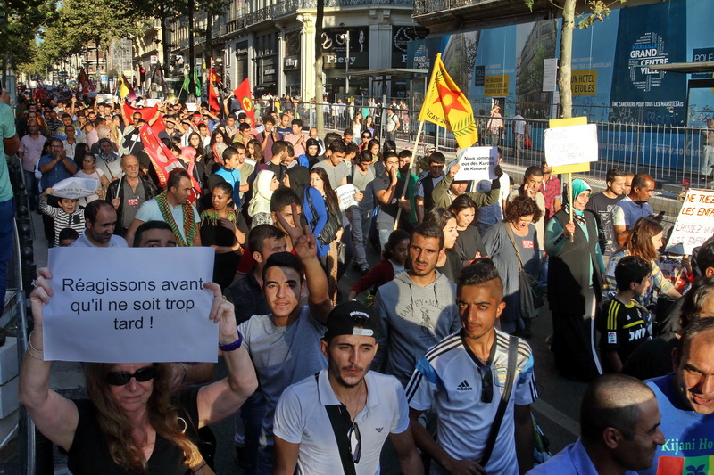 6 000 personnes ont manifesté à Marseille en soutien aux Kurdes de Kobané (Photo Robert Poulain)