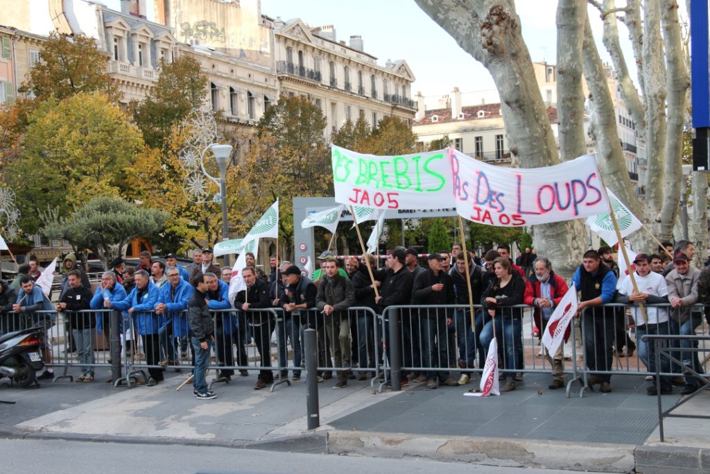 Une délégation d'agriculteurs a été reçue par le Préfet de Région (Photo Philippe Maillé)