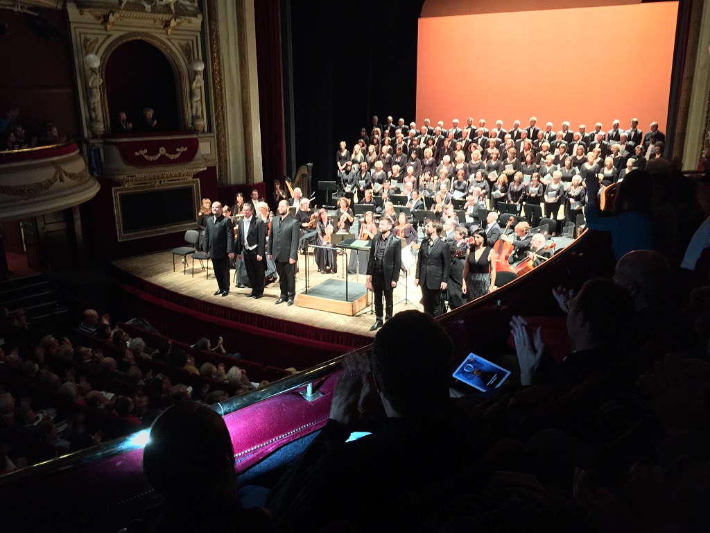 Un beau succès mérité pour celles et ceux qui ont donné dette « Enfance du Christ » sur la scène de l’Opéra Grand Avignon (Photo M.E).