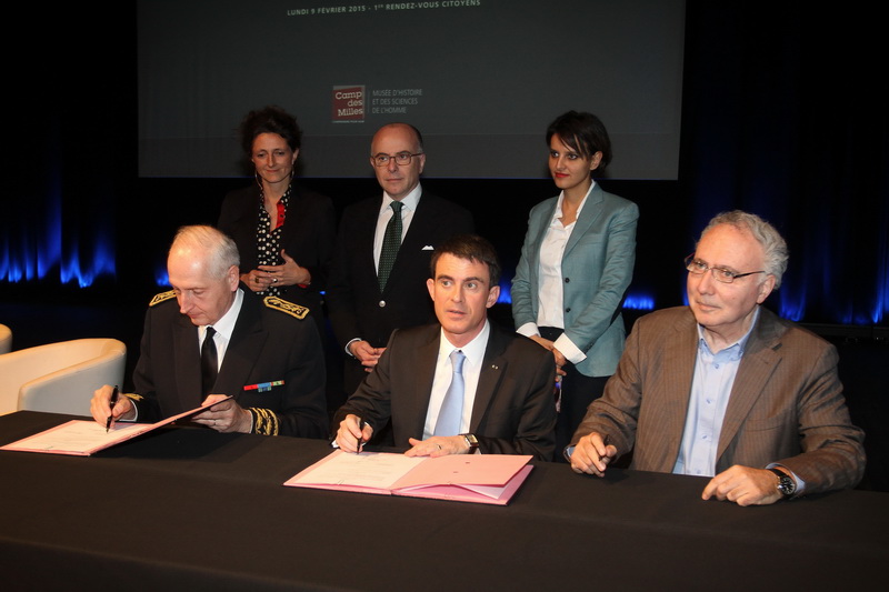 Une convention a été signée pour élargir et prolonger le travail engagé depuis plusieurs mois pour la sensibilisation des jeunes et de leurs parents des zones prioritaires à la lutte contre les discriminations, les racismes et l’antisémitisme (Photo Robert Poulain)