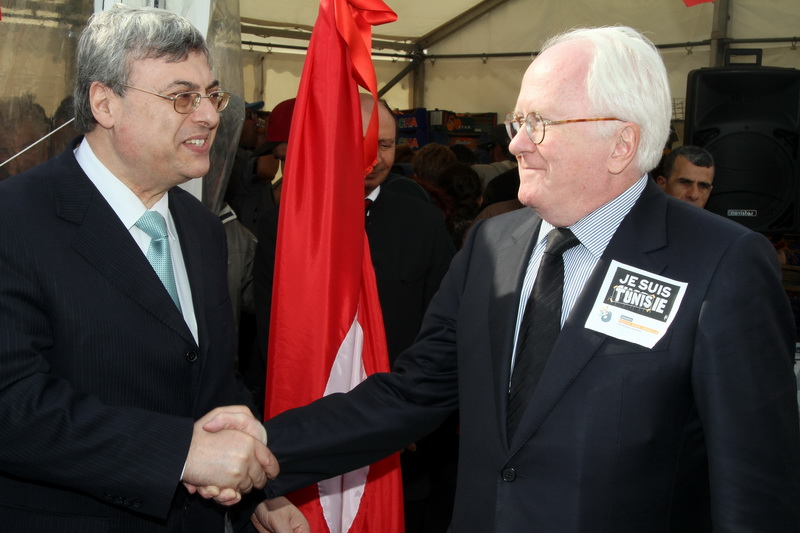 Michel Vauzelle, président de la Région Provence-Alpes-Côte d'Azur a rejoint en début d'après-midi le Consul Général de Tunisie à Marseille (Photo Robert Poulain)