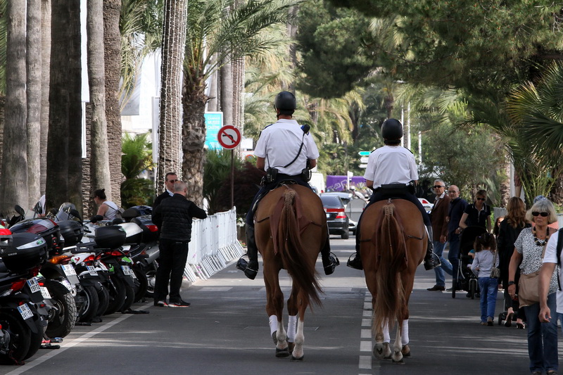 Dans les rues de Cannes (Photo Robert Poulain)
