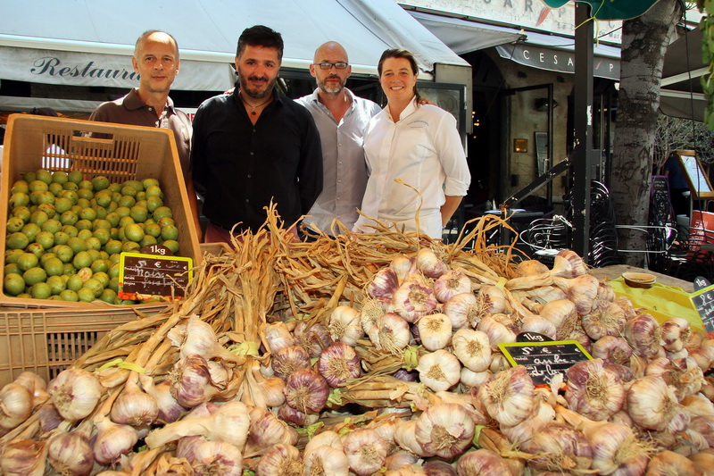 Les quatre chefs marseillais à l'origine de cette première édition de la Fête de l'ail (Photo Robert Poulain)
