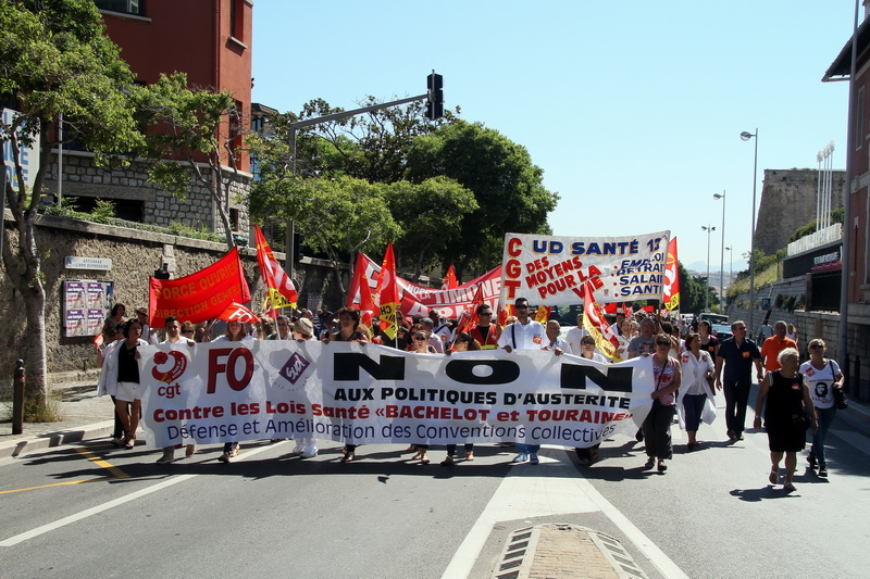 Manifestation des hospitaliers boulevard charles Livon (Photo Robert Poulain) Manifestation des hospitaliers boulevard charles Livon (Photo Robert Poulain)