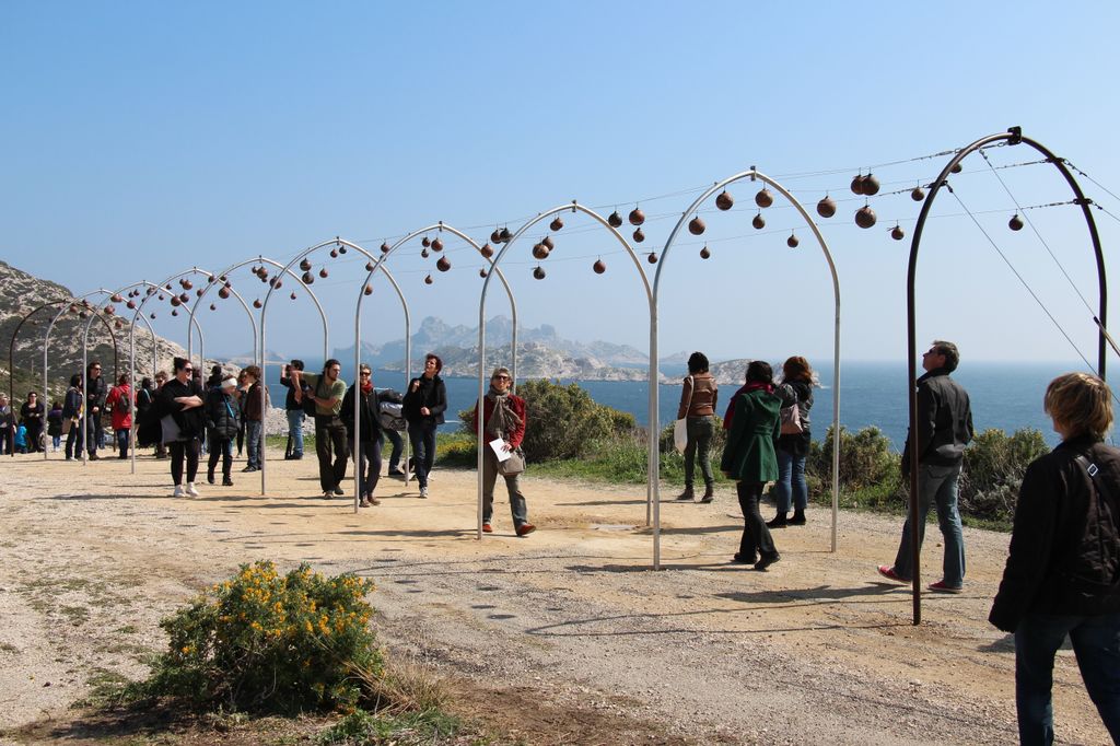 Champ harmonique dans les calanques aux Goudes à Marseille en  2013 (Photo Philippe Maillé) Champ harmonique dans les calanques aux Goudes à Marseille en  2013 (Photo Philippe Maillé)