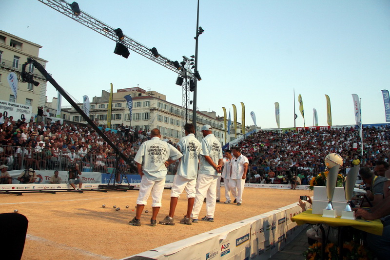 Concentration maximale pour cette finale (Photo Robert Poulain)