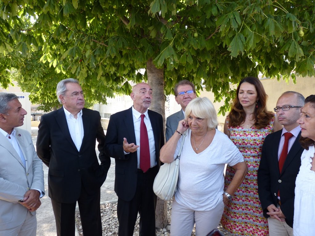 Les élus partenaires lors de l'arrivée à Aubagne (Photo P.M.-C.)