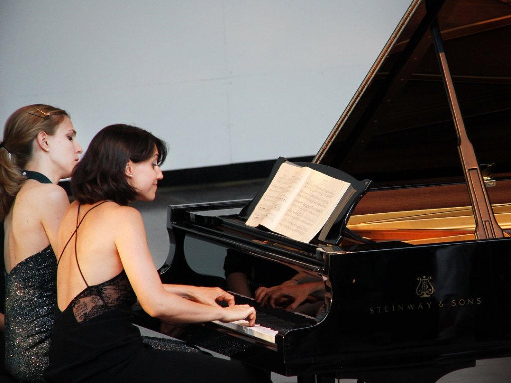 Sanja & Lidija Bizjak ce samedi 1er août à la Roque d'Anthéron (Photo Marion Kabac)