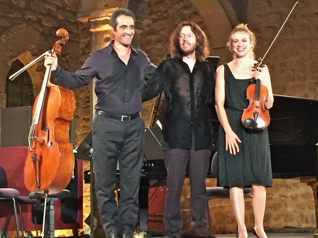 Trio de luxe pour Dvorak mardi soir avec Raphaël Perraud, Franck Braley et Déborah Nemtanu (Photo M.E.) Trio de luxe pour Dvorak mardi soir avec Raphaël Perraud, Franck Braley et Déborah Nemtanu (Photo M.E.)