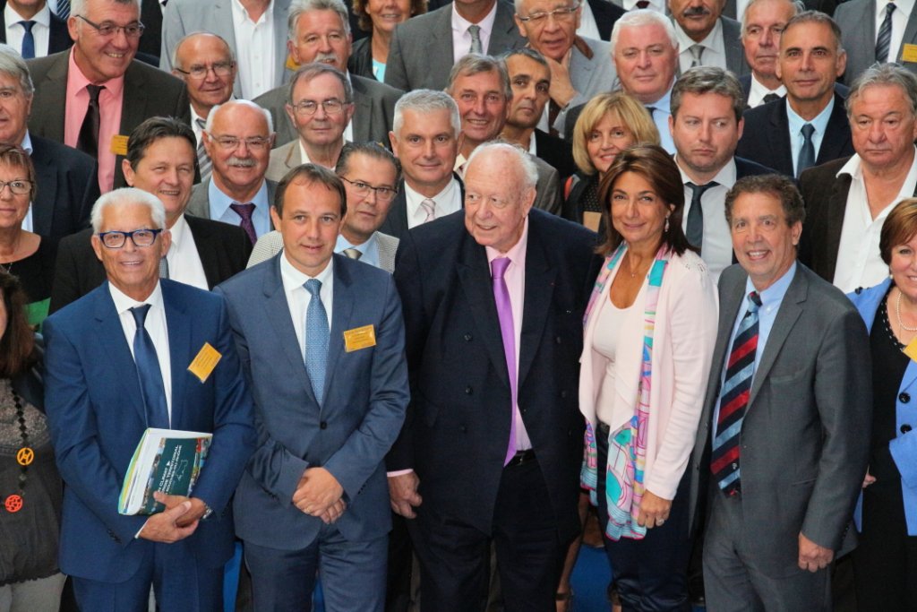 Le maire de Marseille aux côtés de Martine Vassal  (Photo Philippe Maillé)