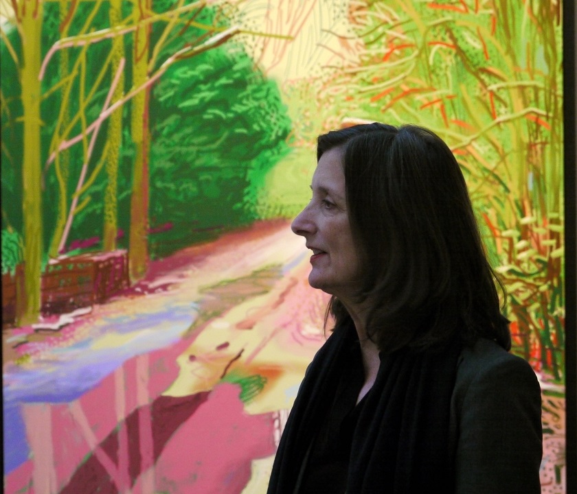 C’est Bice Curiger, directrice artistique de la Fondation et co-commissaire de l’exposition David Hockney, qui a présenté le travail de l’artiste britannique (Photo M.E.)