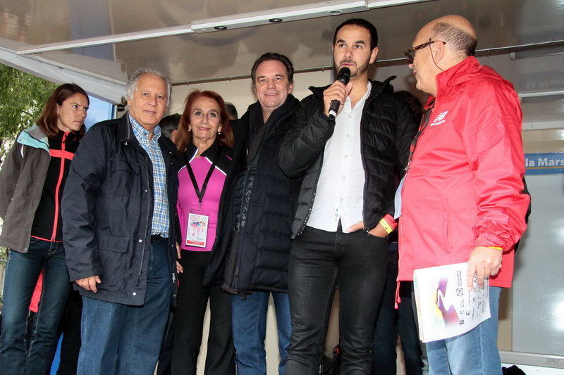 Avi Assouly, vice-président Région Paca, Danielle Milon, maire de Cassis, Renaud Muselier, tête de liste (LR) BDR pour les Régionales aux côtés de Mehdi Baala spécialiste des courses de demi-fond, détenteur du record de France du 1 500 mètres (Photo Robert Poulain)