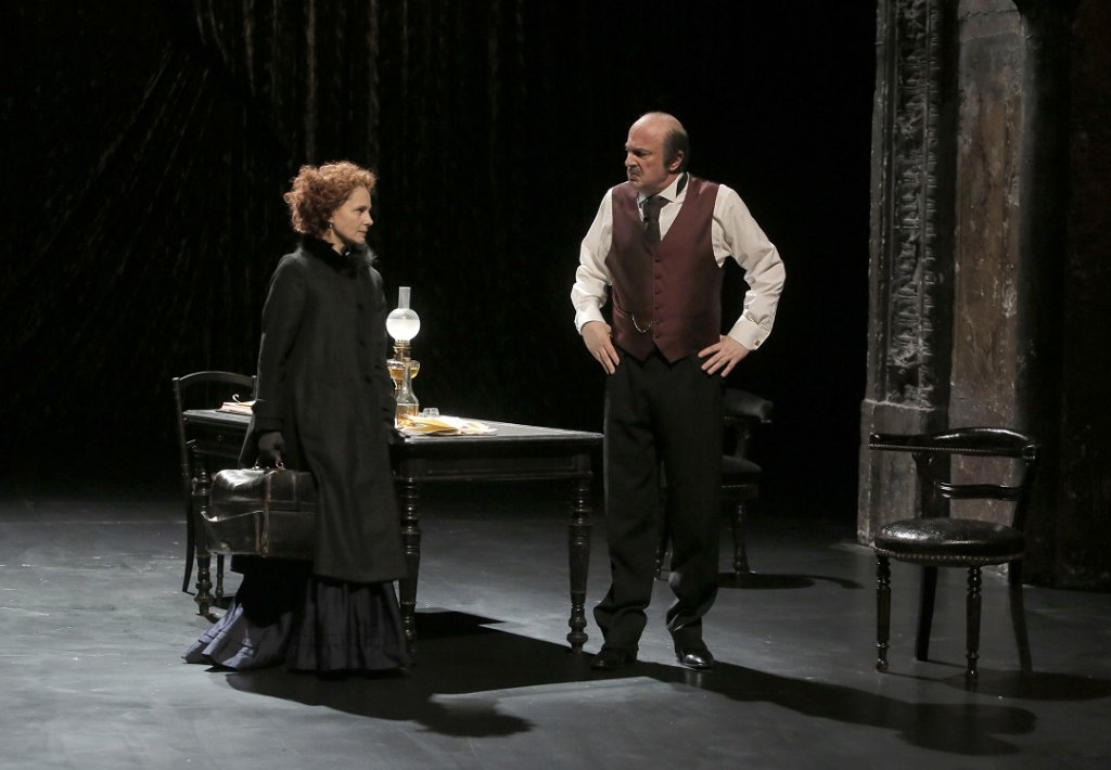 Anouk Grinberg & Hervé Briaux dans "La Révolte" (Photo Pascal Victor Artcomart)