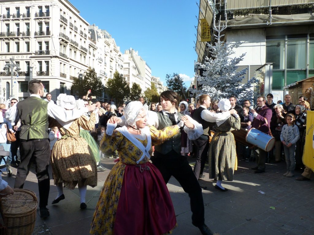 Les traditionnelles animations provençales  (Photo Patricia Maillé-Caire)