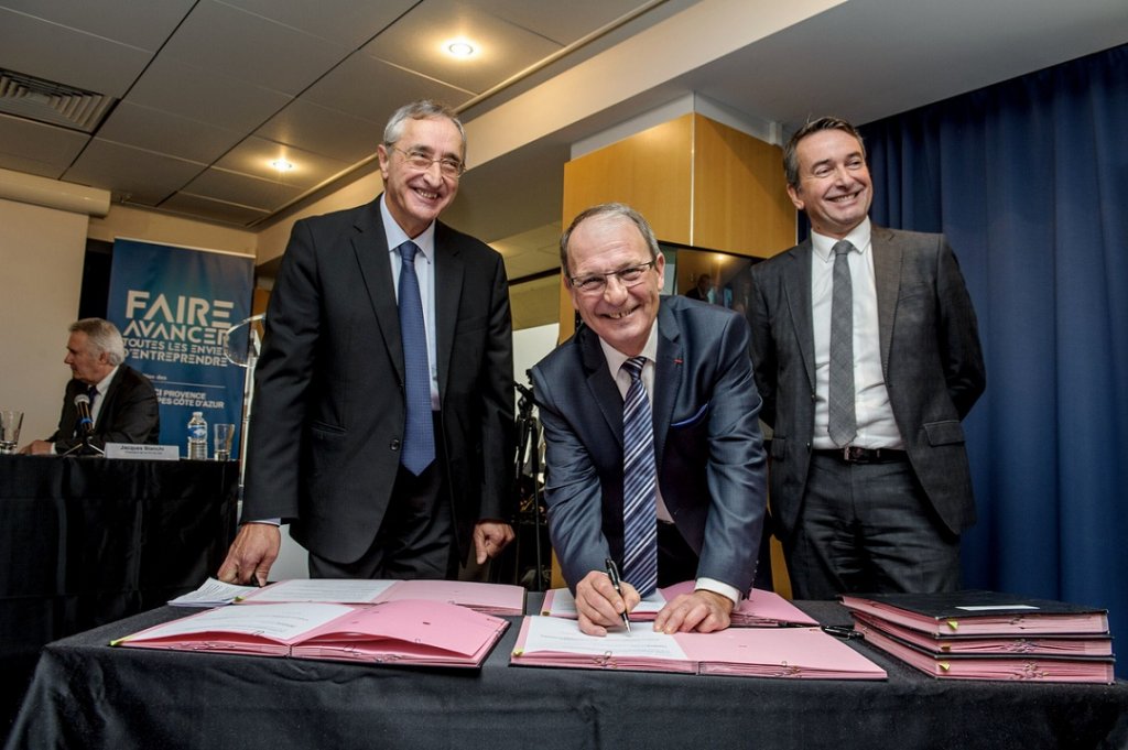 Signature des conventions entre la CCIR et la CGPME Paca puis la CCIR et le Medef Paca (Photo François Moura) Signature des conventions entre la CCIR et la CGPME Paca puis la CCIR et le Medef Paca (Photo François Moura)
