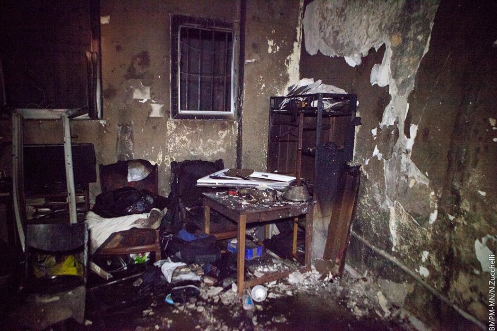 La chambre de 15m² de l'hôtel a été entièrement détruite  par l’incendie (Crédit photo : BMPM/ SM Zucchelli)